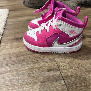 Jordan Kids Sneakers in Pink and White